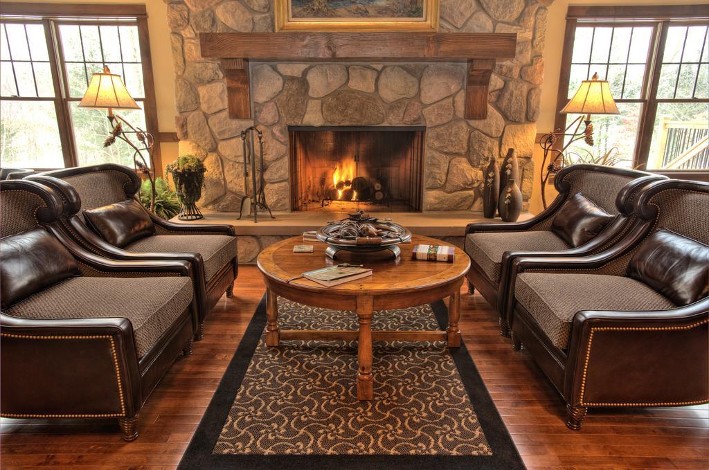 The Rockwell Lake Lodge Luther Exterior photo